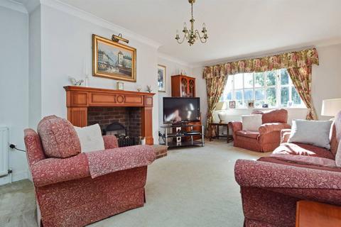 4 bedroom detached house for sale, Hoopers Lane, Herne Bay