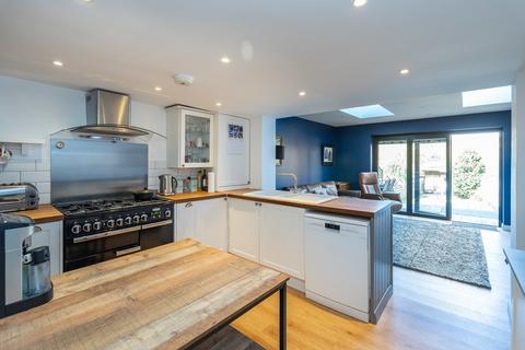 1, Grove Cottages Guildford Road, Westcott, Dorking, RH4 3QE