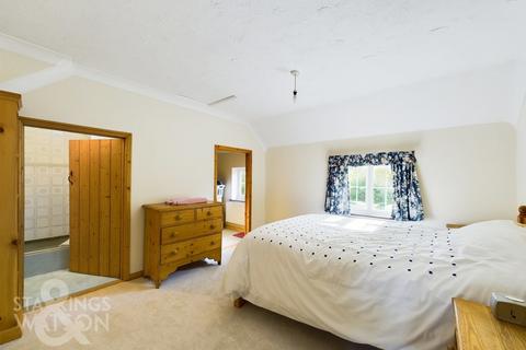 4 bedroom detached house for sale, Mill Road, Alburgh, Harleston