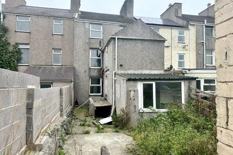 5 bedroom terraced house for sale, London Road, Holyhead