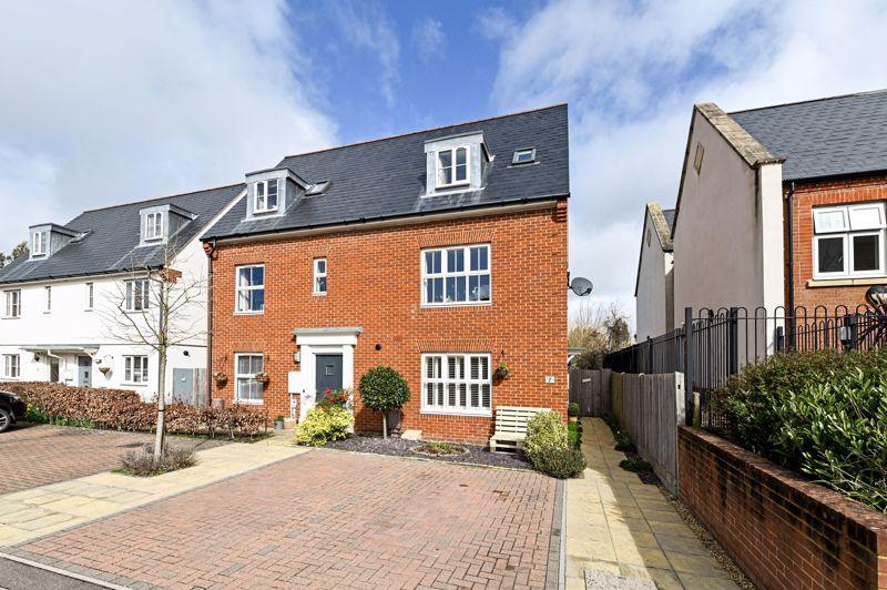 Samuel Mortimer Close, Fareham PO15 3 bed semidetached house for sale