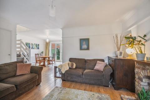 15 Henrietta Road, Thame, OX9 3TJ
