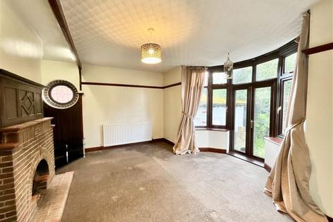 44 Clifton Crescent, Sheffield, S9 4BE
