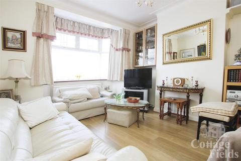 3 bedroom terraced house for sale, Willow Road, Enfield Town, EN1 - Extended Tunnel Link House
