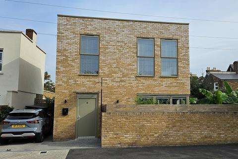 8 Aldworth Grove, London, SE13 6HJ