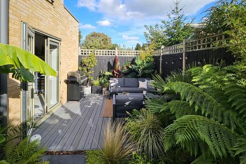 8 Aldworth Grove, London, SE13 6HJ