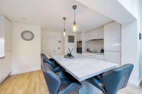 10 Goldsmith Drive, Robin Hood, Wakefield, WF3 3TF
