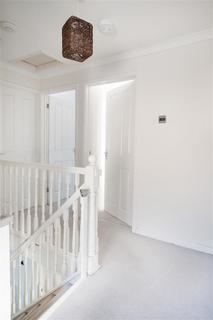 4 Crest View, Sutton Coldfield, B74 3QA