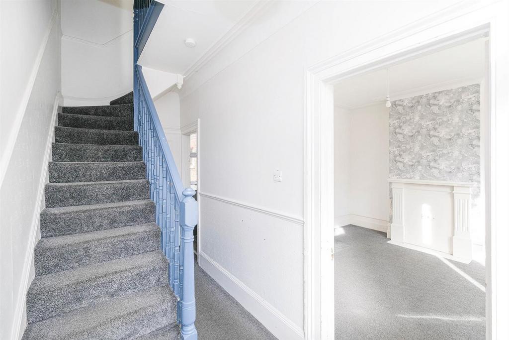 Silverdale Road, Highams Park 3 bed house for sale £675,000