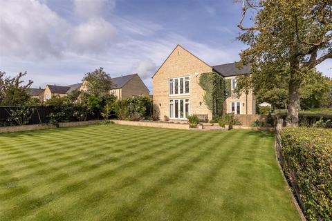 5 bedroom detached house for sale, Greenway, Caulcott