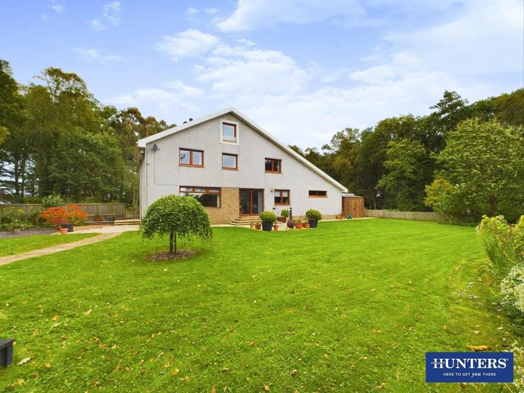 Birchgarth, Annan, DG12 6RU 4 bed detached house £450,000