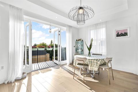 3 bedroom apartment for sale, Chambers Hill Park, Wimbledon, SW20