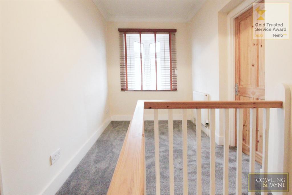 Spacious landing