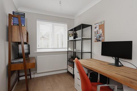 22 Windmill Close, Epsom, KT17 3AL