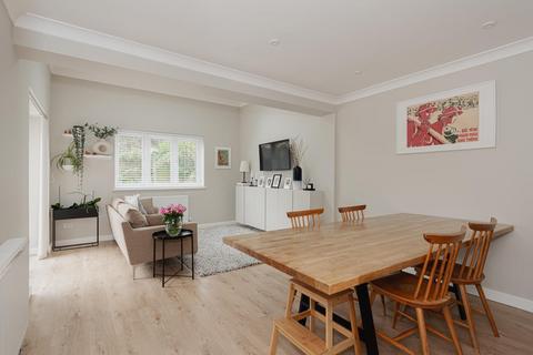 22 Windmill Close, Epsom, KT17 3AL