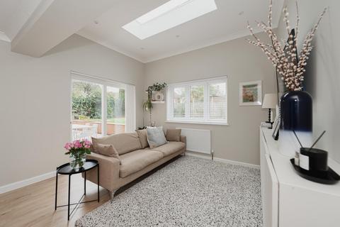 22 Windmill Close, Epsom, KT17 3AL