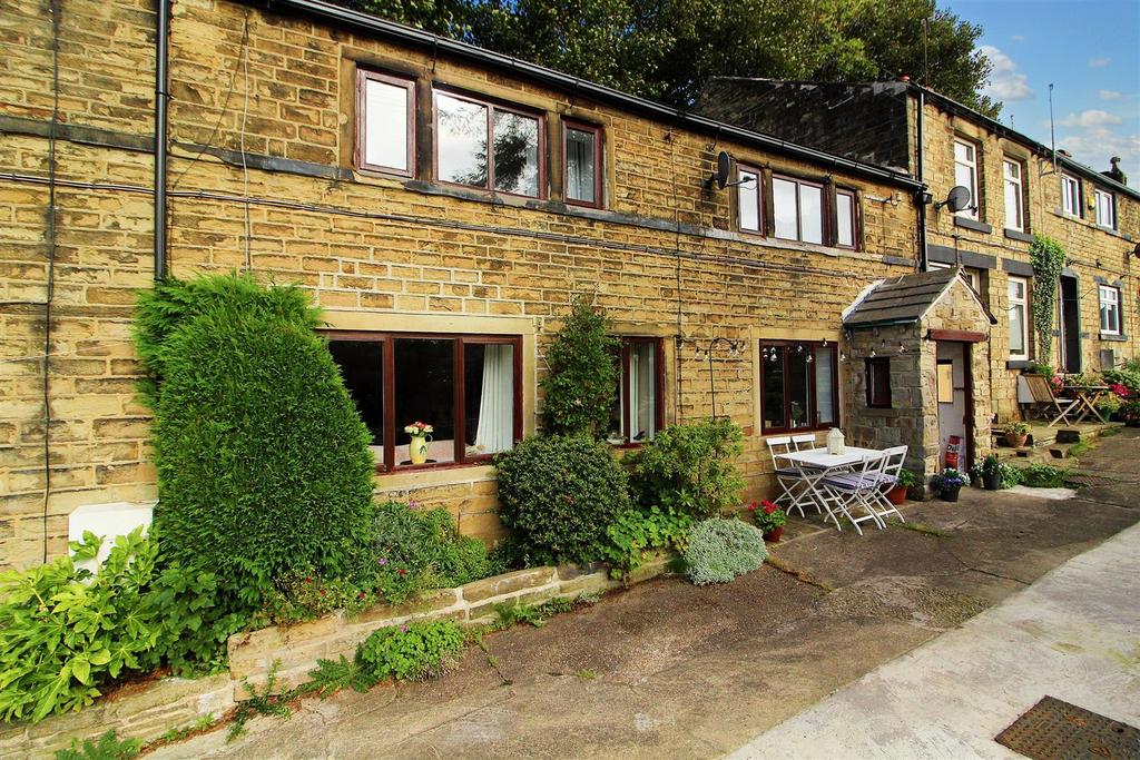 Weavers Cottage, North Road, Kirkburton, Huddersfield, HD8 0QH 4 bed terraced house for sale £