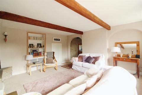 4 bedroom terraced house for sale, Weavers Cottage, North Road, Kirkburton, Huddersfield,  HD8 0QH