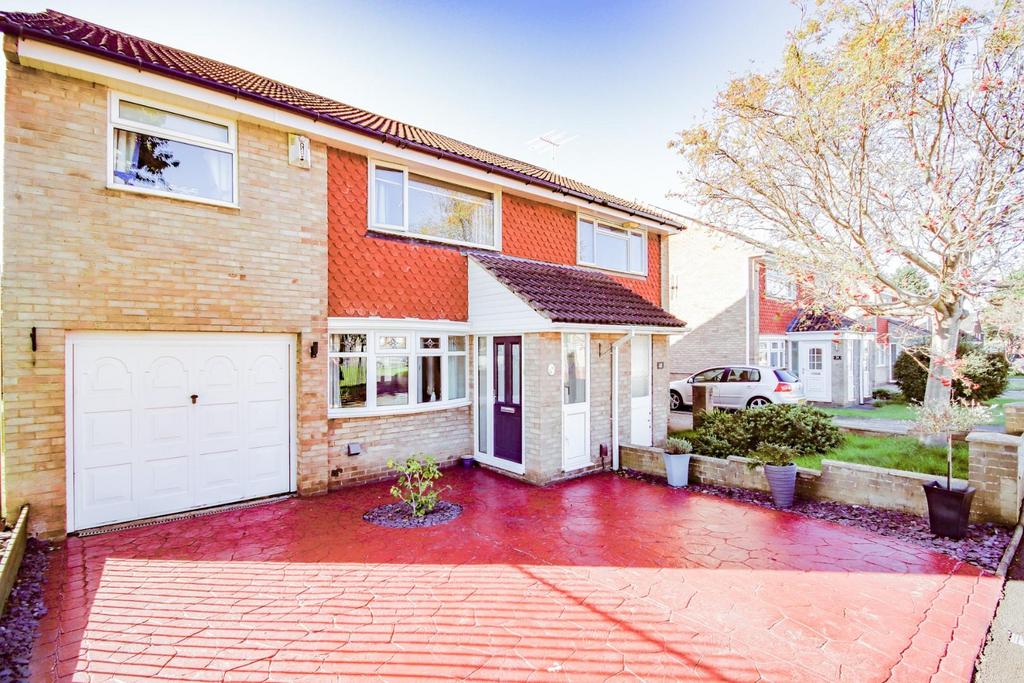 Petrel Crescent, Crooksbarn, StocktonOnTees, TS20 1SN 4 bed semi