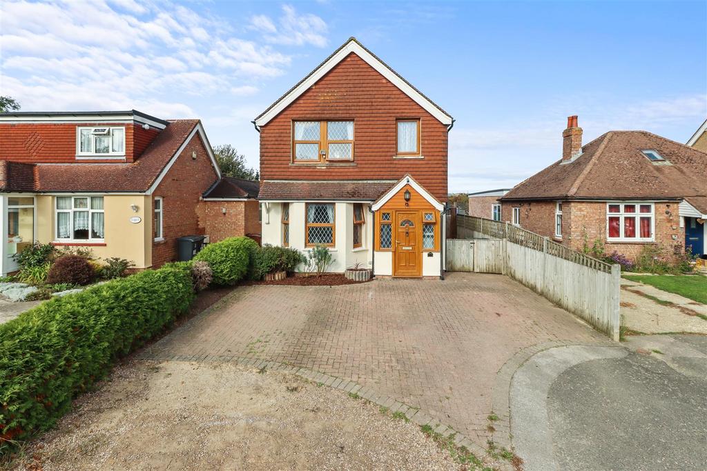Marshfoot Lane, Hailsham 4 bed detached house for sale £395,000
