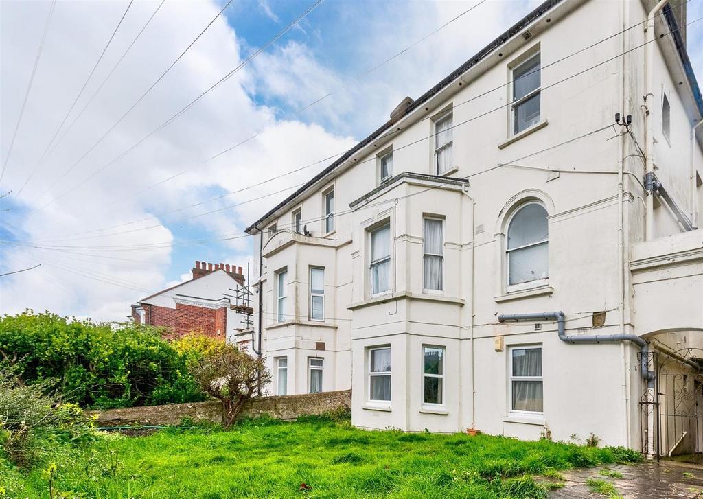 Richmond Road, Brighton BN2 1 bed flat £1,000 pcm (£231 pw)