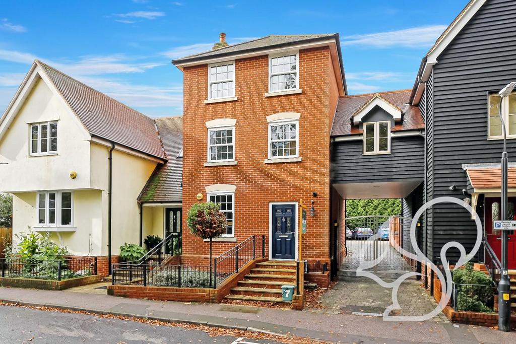 Middle Mill Road, Colchester 4 bed house for sale £500,000