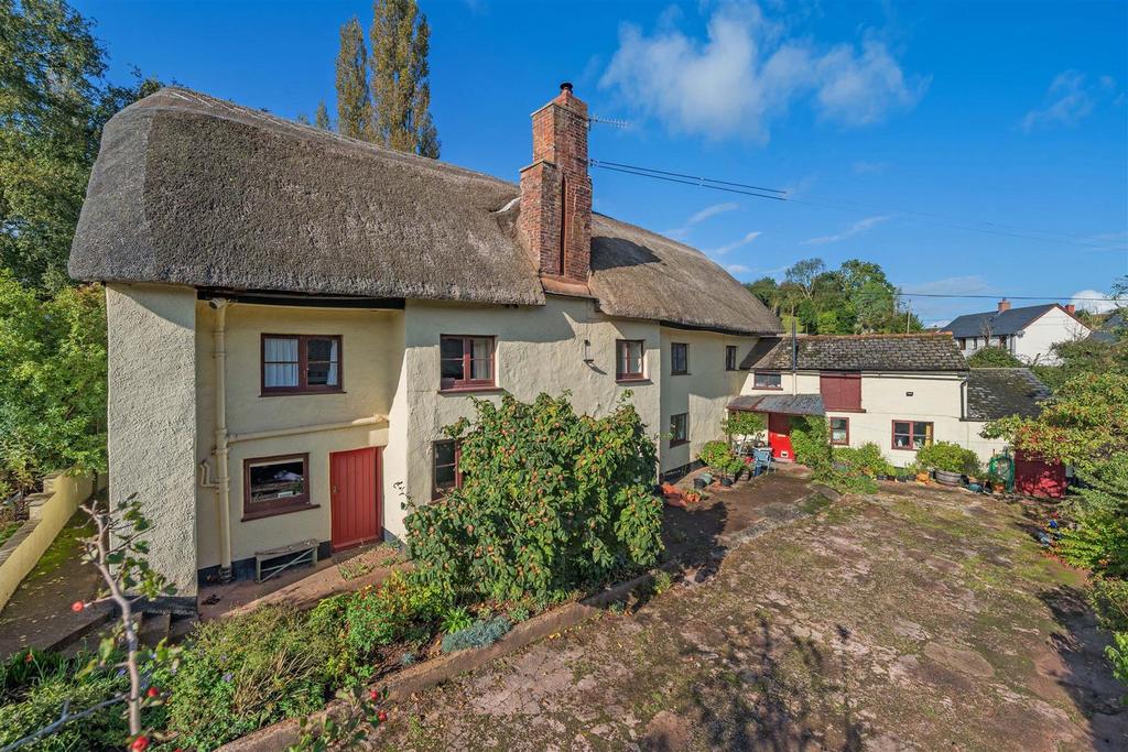 Westwood, Crediton 5 bed detached house for sale £675,000
