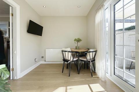 17 Maple Park, Hedon, Hull, HU12 8NR