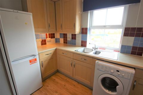 3 bedroom flat to rent - 5 Venneit CloseRoger Dudman WayOxford