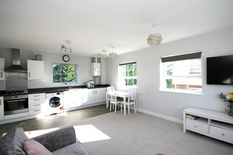 2 bedroom apartment for sale, 18 Swallow Close, Peacehaven