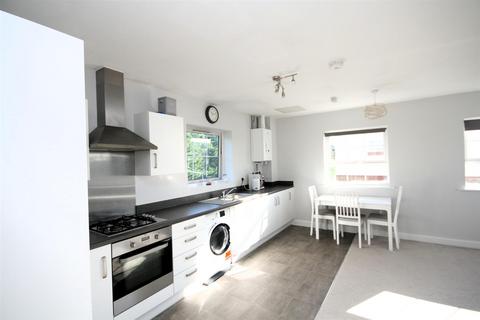 2 bedroom apartment for sale, 18 Swallow Close, Peacehaven