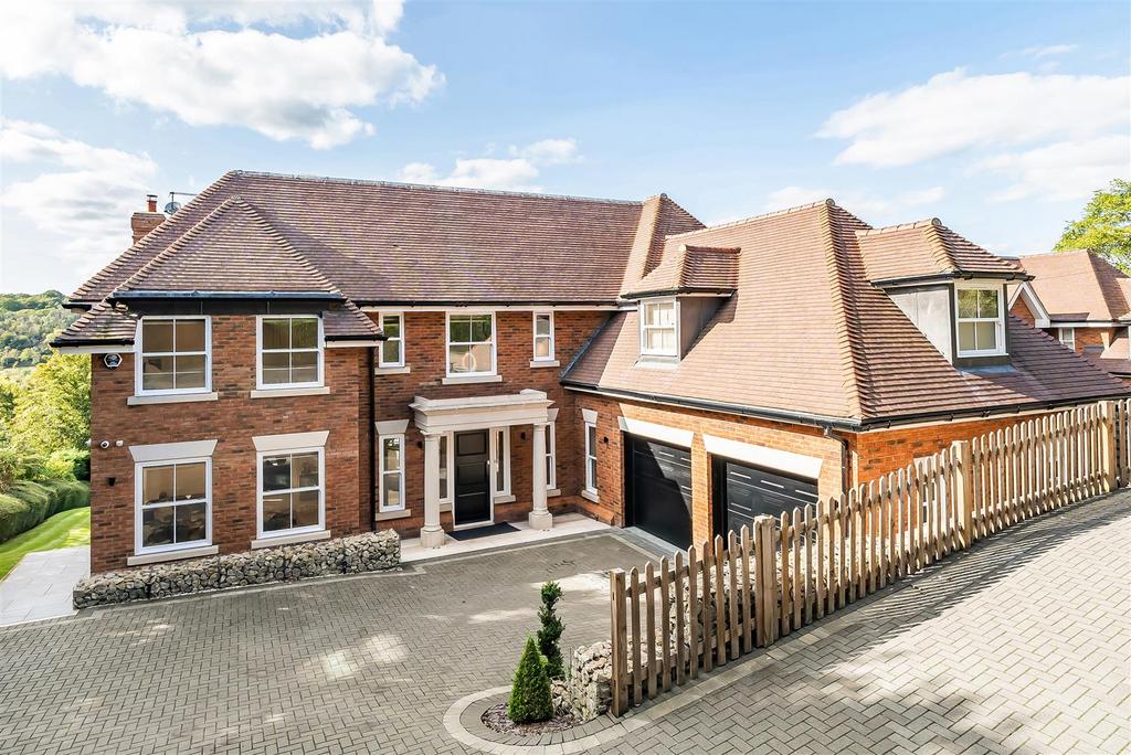 Walpole Avenue, Chipstead 7 bed detached house for sale £2,950,000