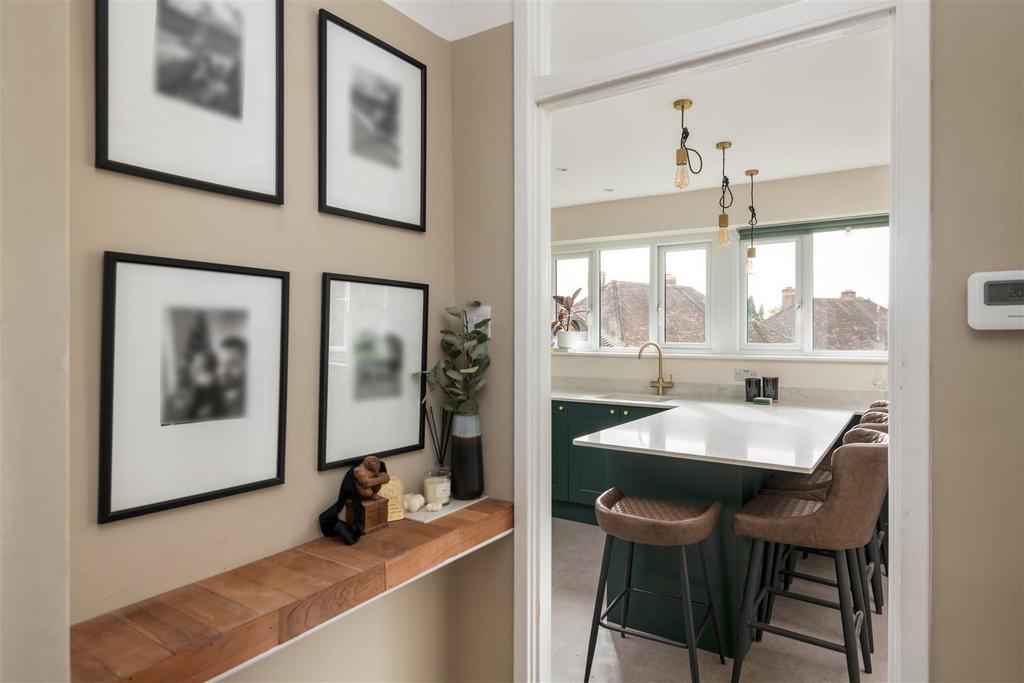 26 Merrywood Park internals6.jpg