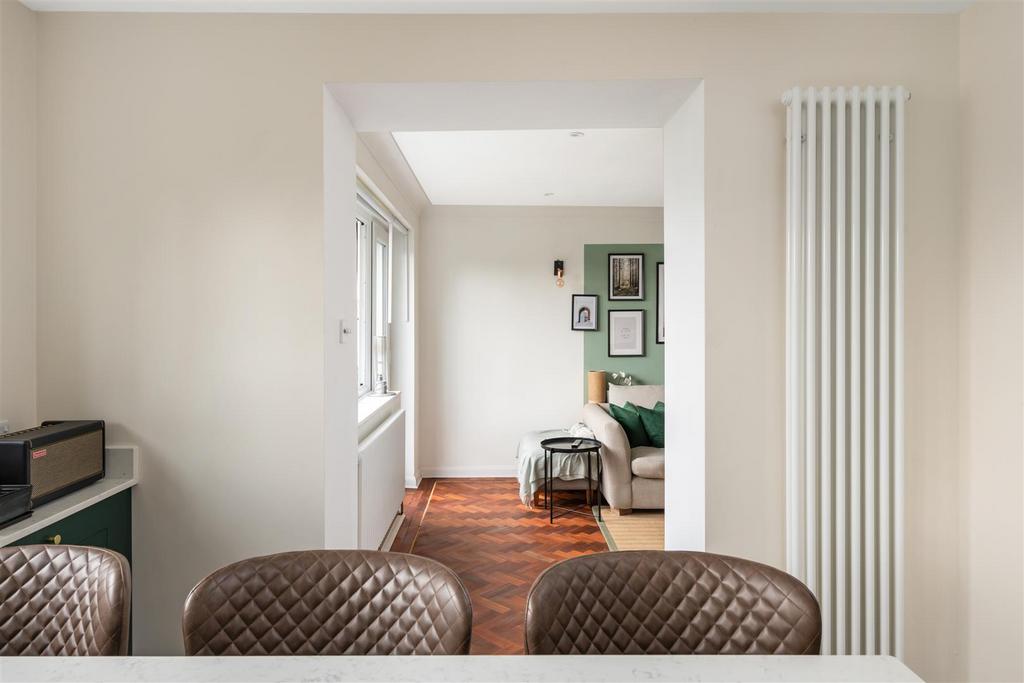 26 Merrywood Park internals12.jpg