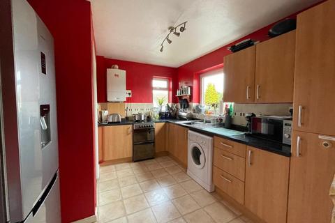 70 Everlands, Cam, Dursley, GL11 5NL