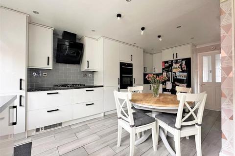 1 Dovecot Close, Wheldrake, York, YO19 6ND