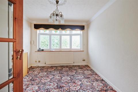 5 Chanctonbury Chase, Seasalter, Whitstable, CT5 4SS