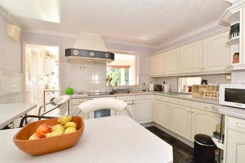 3 bedroom detached house for sale, New Place Road, Pulborough, West Sussex