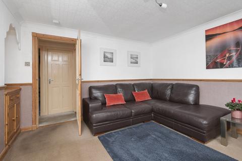 3 Bruce Gardens, Dalkeith, EH22 2LD