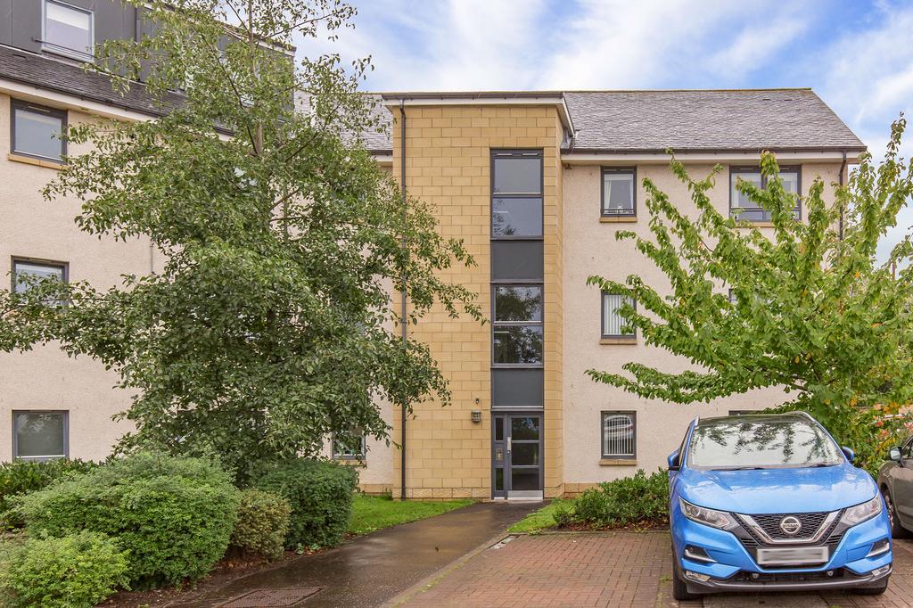 12 Saw Mill Medway, Bonnyrigg, EH19 3FX 2 bed flat for sale £185,000