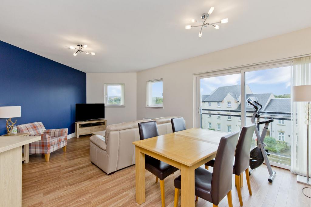 12 Saw Mill Medway, Bonnyrigg, EH19 3FX 2 bed flat for sale £185,000