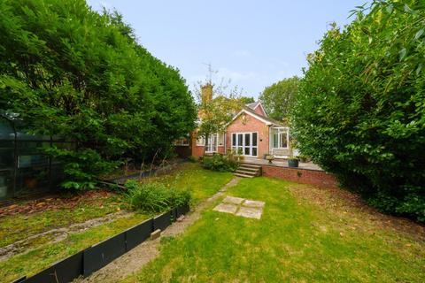 3 bedroom semi-detached house for sale - Whitehouse Road, Woodcote, Oxfordshire