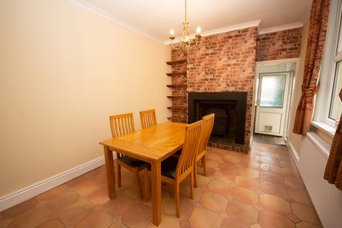 4 bedroom terraced house to rent, Rawden Place, Riverside, Cardiff, CF11