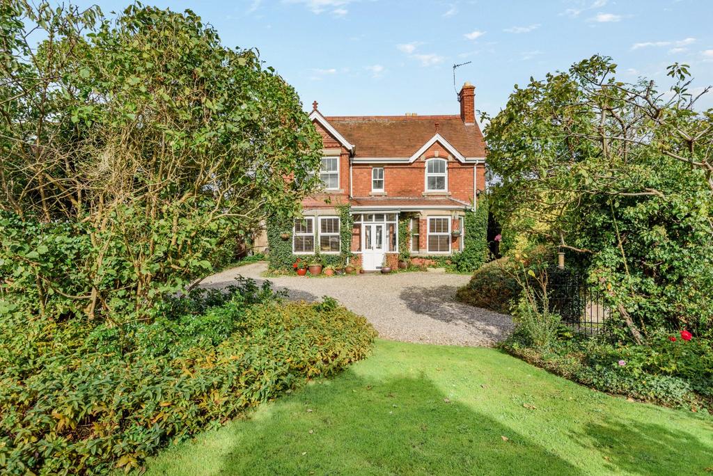 Upper Astley, Astley, Shrewsbury... 4 bed detached house for sale £