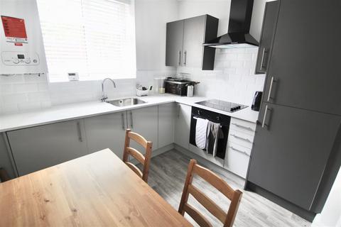 2 bedroom apartment to rent - Mansfield Road, Nottingham