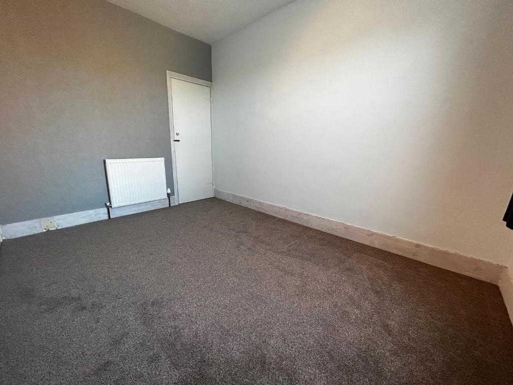Bedroom 2..jpg