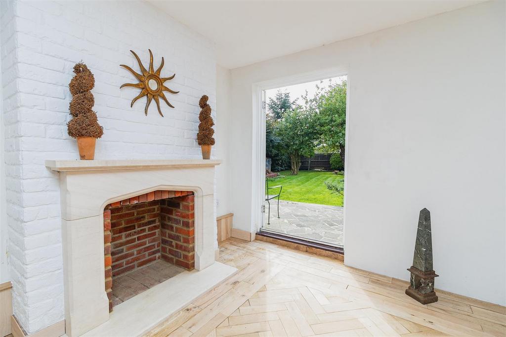 Feature Fireplace