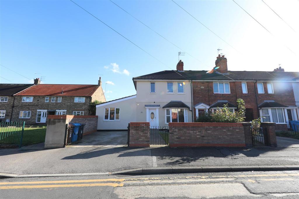 Rosedale Grove, Hull 5 bed semidetached house for sale £200,000