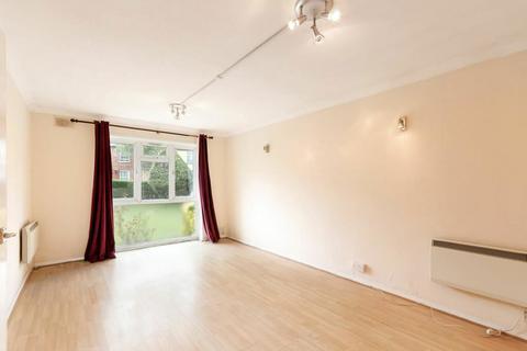 2, Swallow Court, 186 Cheam Common Road, Worcester Park, KT4 8QW