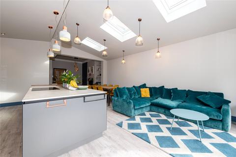 27b Britannia Square, Worcester, WR1 3DH